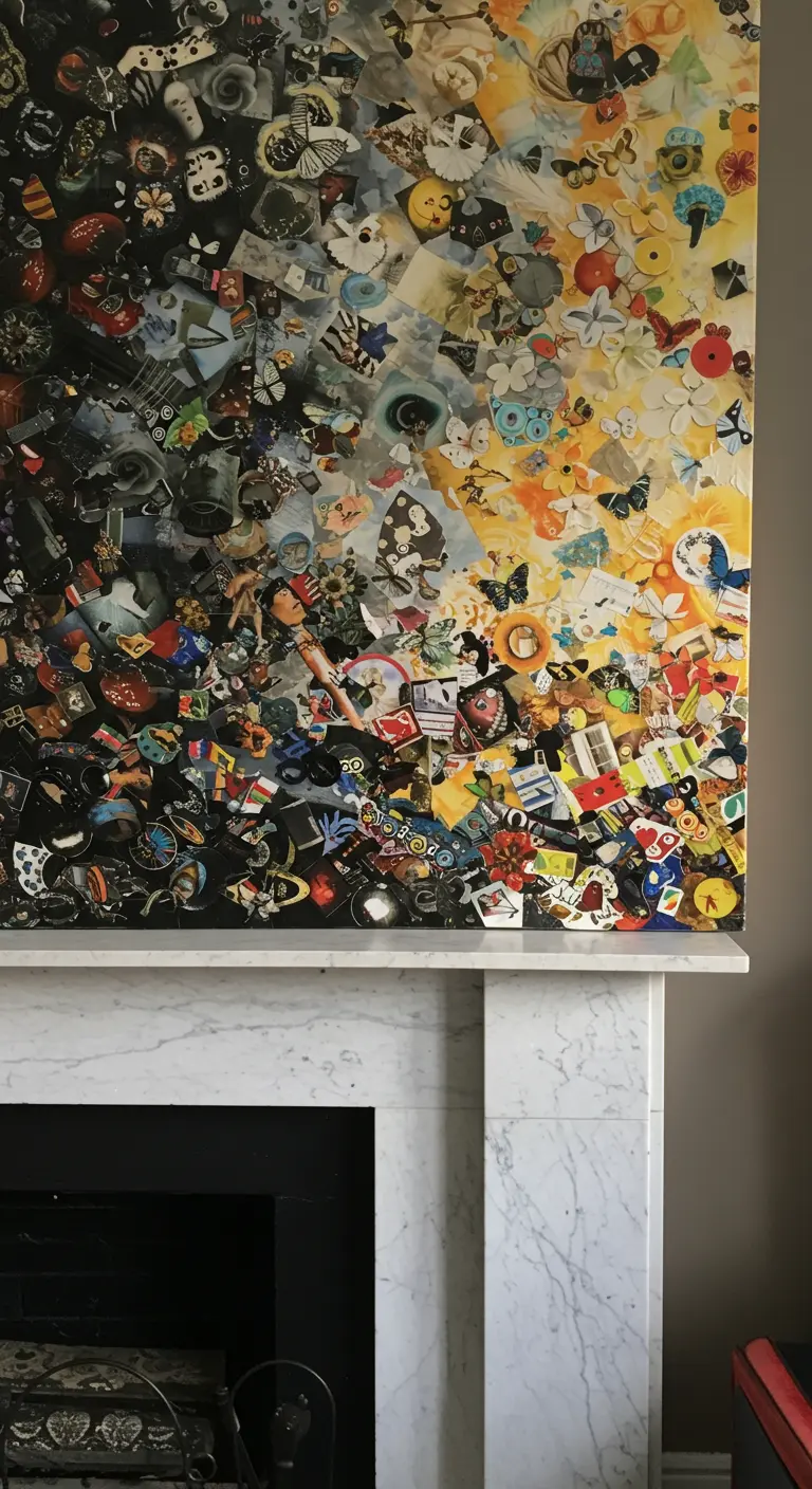 Gran collage sobre una chimenea que transita de colores oscuros y monocromáticos a colores vivos y alegres.